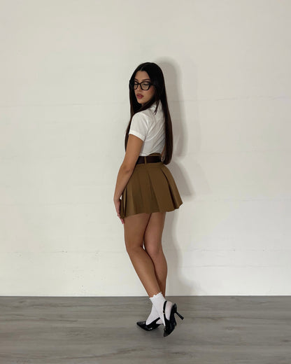 Falda de estrella marrón