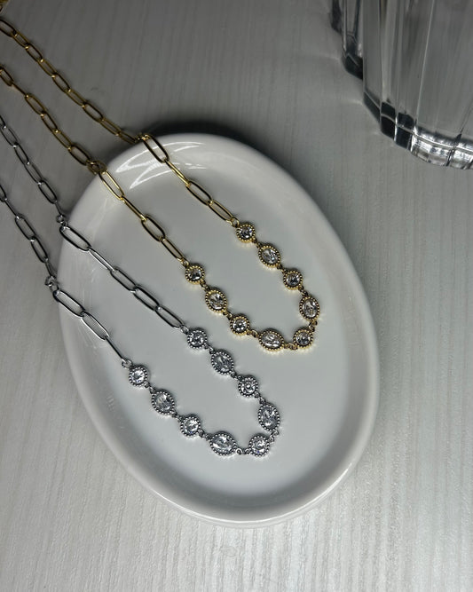 Collana Moon